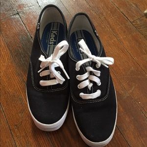 Black Keds